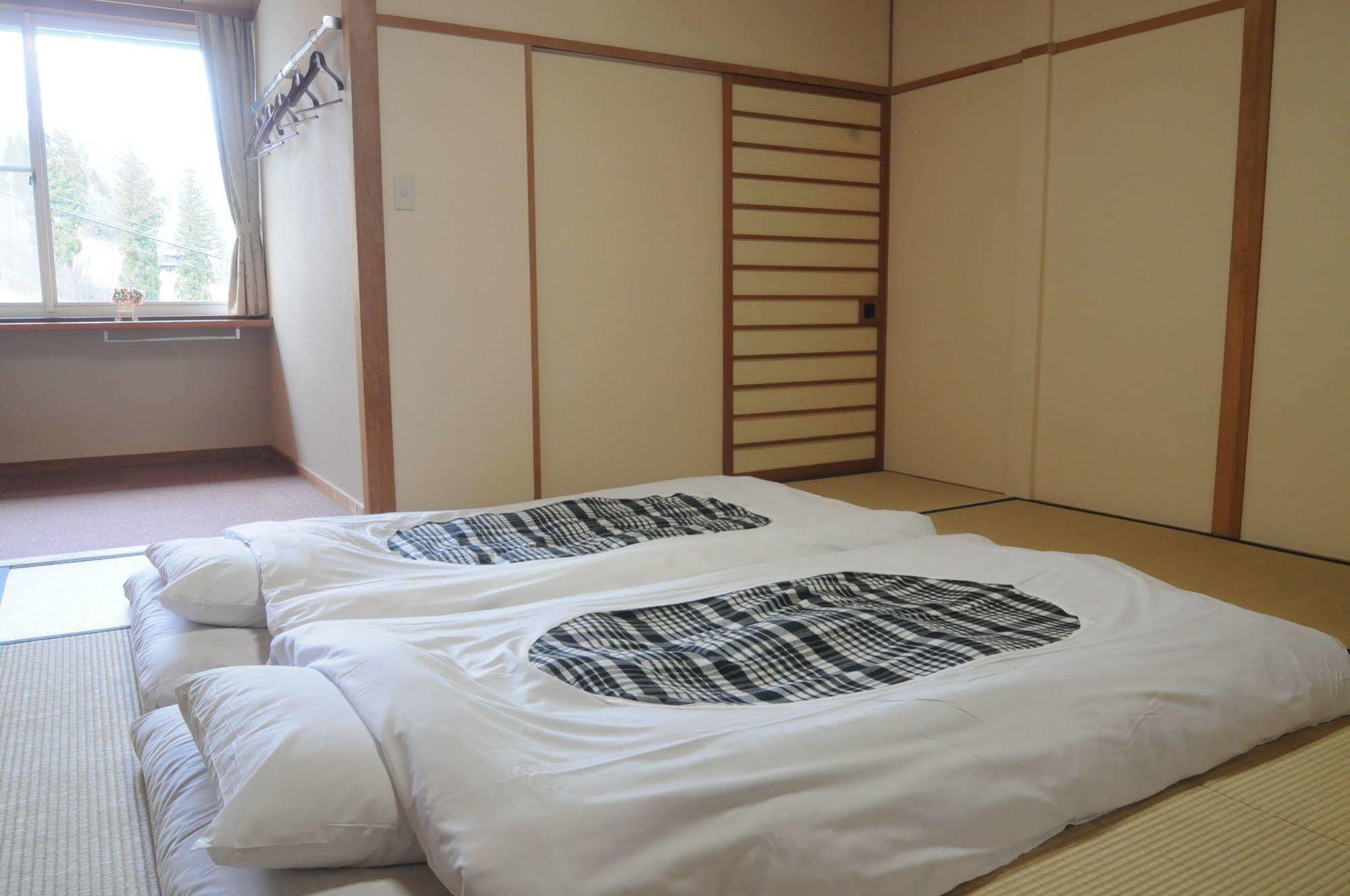 Hotel Bonfire Hakuba Exterior photo